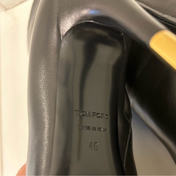 Black leather Tom Ford chain boots in size 10/ 40. - Picture 4 of 5